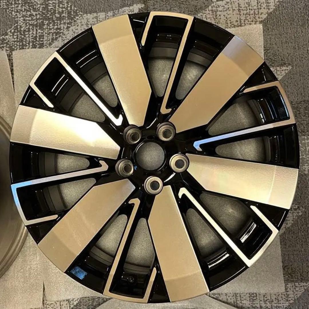 三菱アウトランダー現行型純正20インチ 4本セット