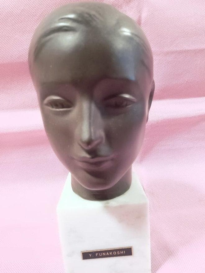 舟越保武作　ブロンズ像　””ローラ””　美人像　高さ21センチ　銘有