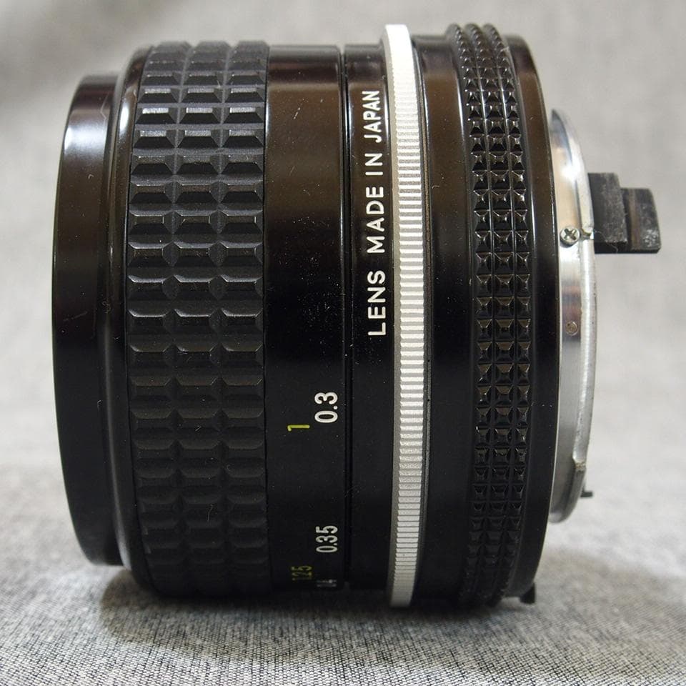 Nikon NIKKOR Ai 24mm f/2.8 広角レンズ