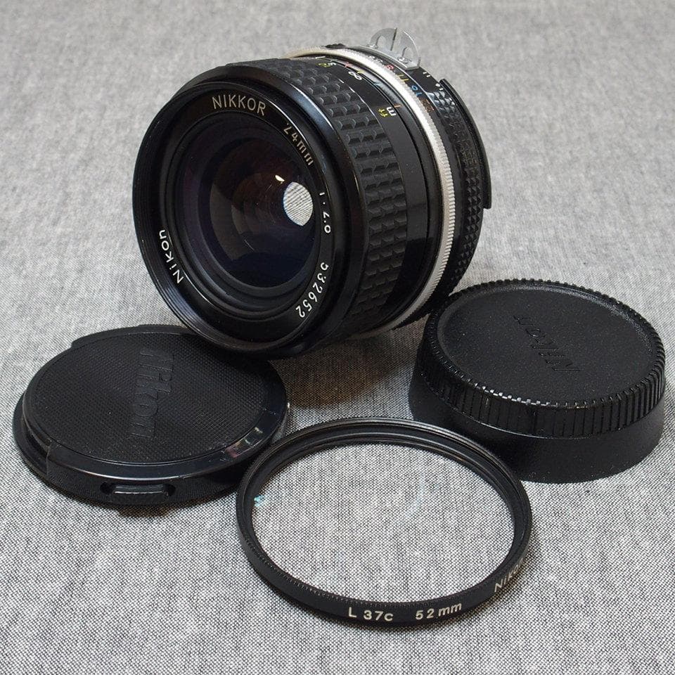 Nikon NIKKOR Ai 24mm f/2.8 広角レンズ