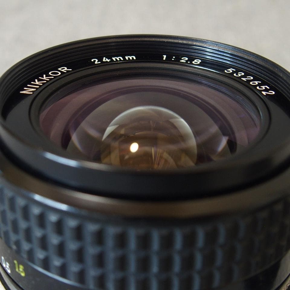 Nikon NIKKOR Ai 24mm f/2.8 広角レンズ