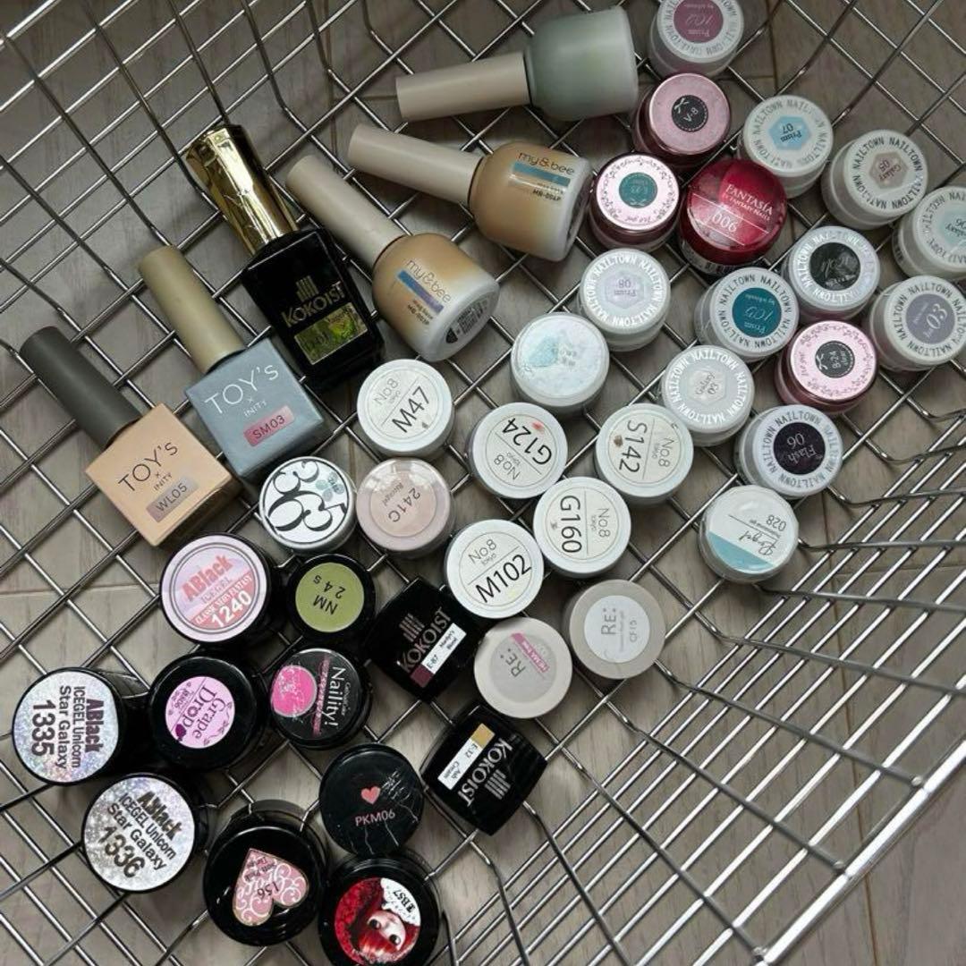 超お得　中古　合計90点！サンプルつき　ジェルネイル　セット　まとめ売り　おまけ