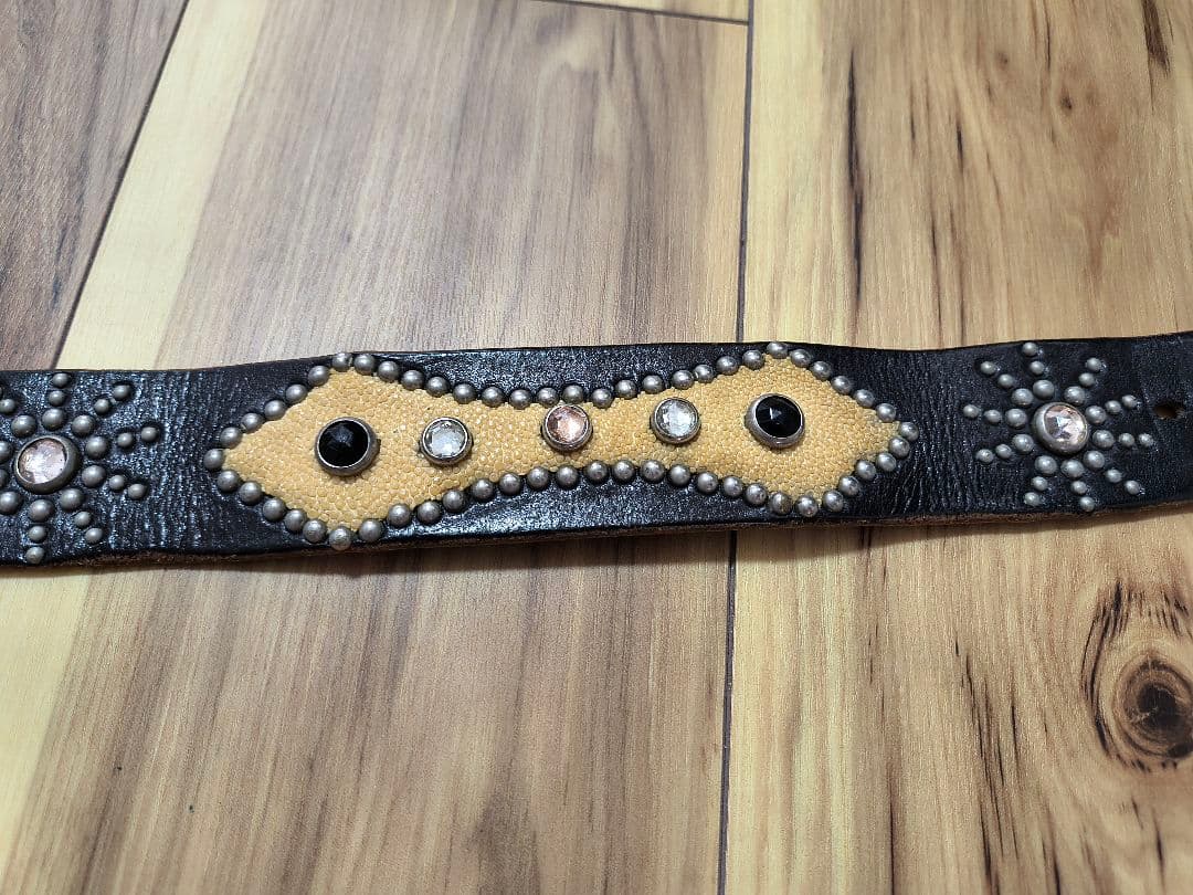 HTC スタッズレザーベルト