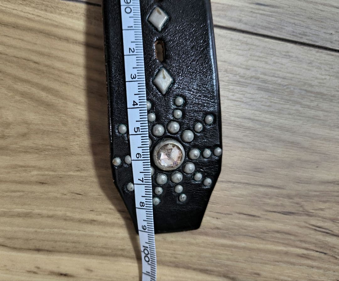 HTC スタッズレザーベルト