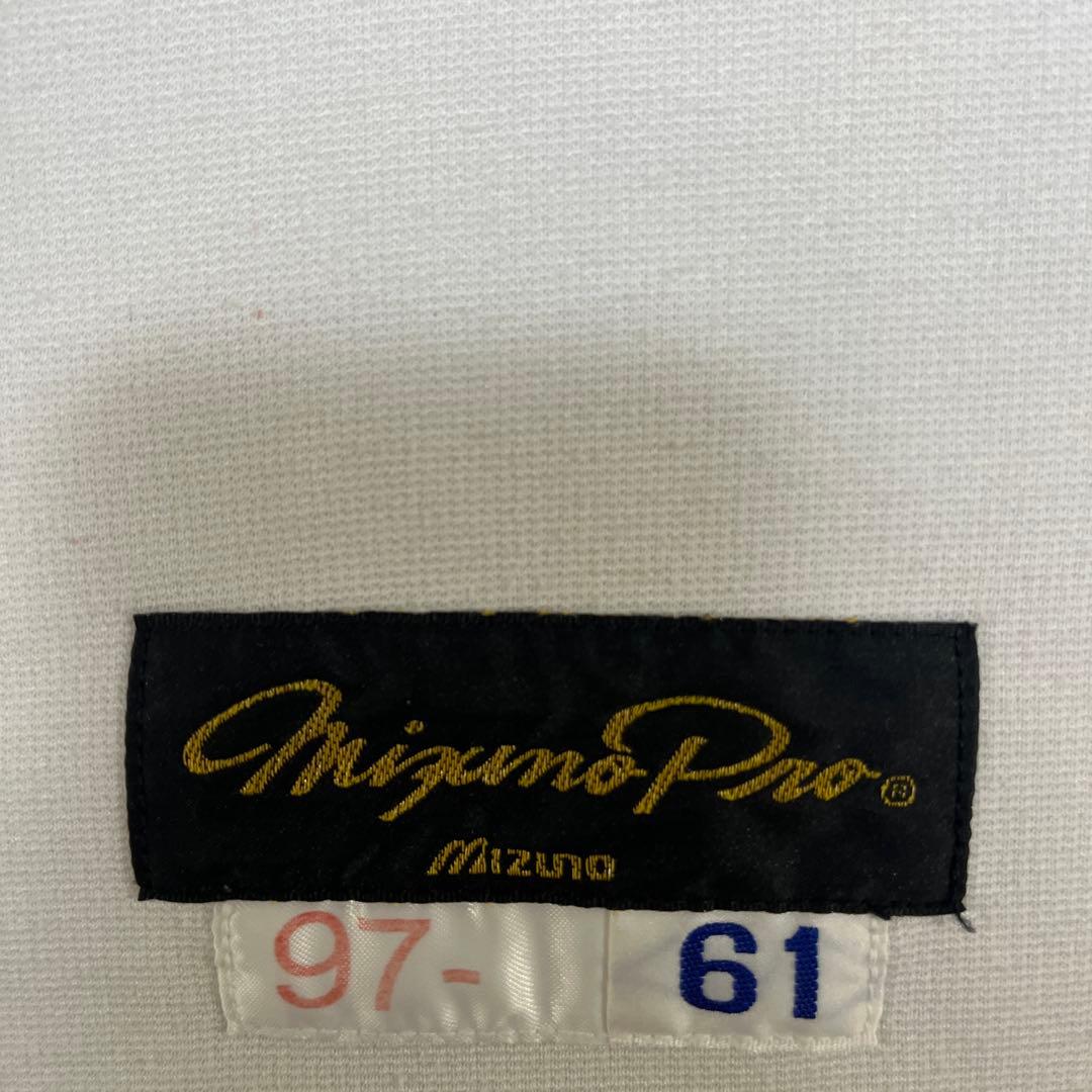 広島東洋カープ　井上　煌千　実使用　ホームユニフォーム　上下