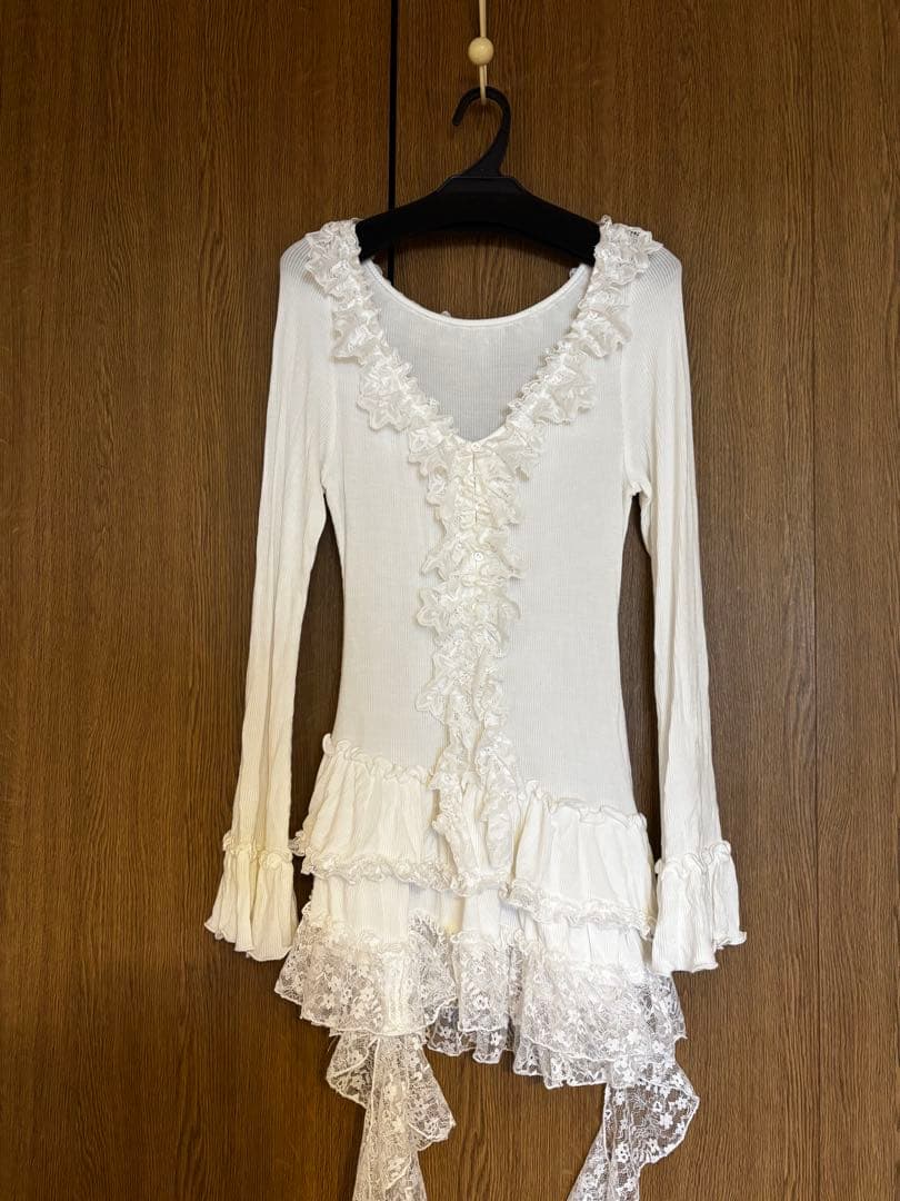 ティアードフリルカットソープルオーバー