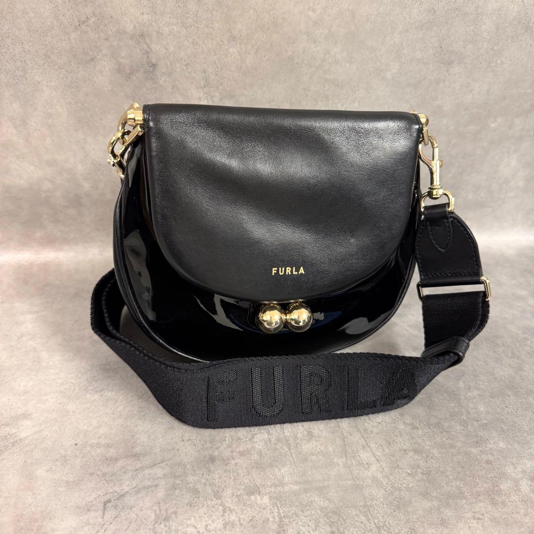 美品 現行　フルラ ポルタジョイア ブラックレザー ショルダー・斜め掛けバック