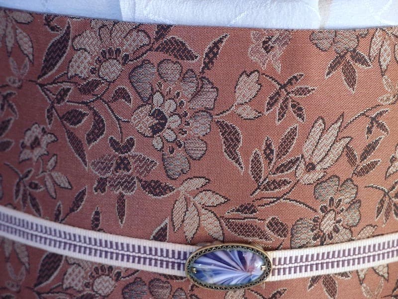 織りの両面名古屋帯（唐花文、花菱古典文）長378 全通総柄　正絹美品