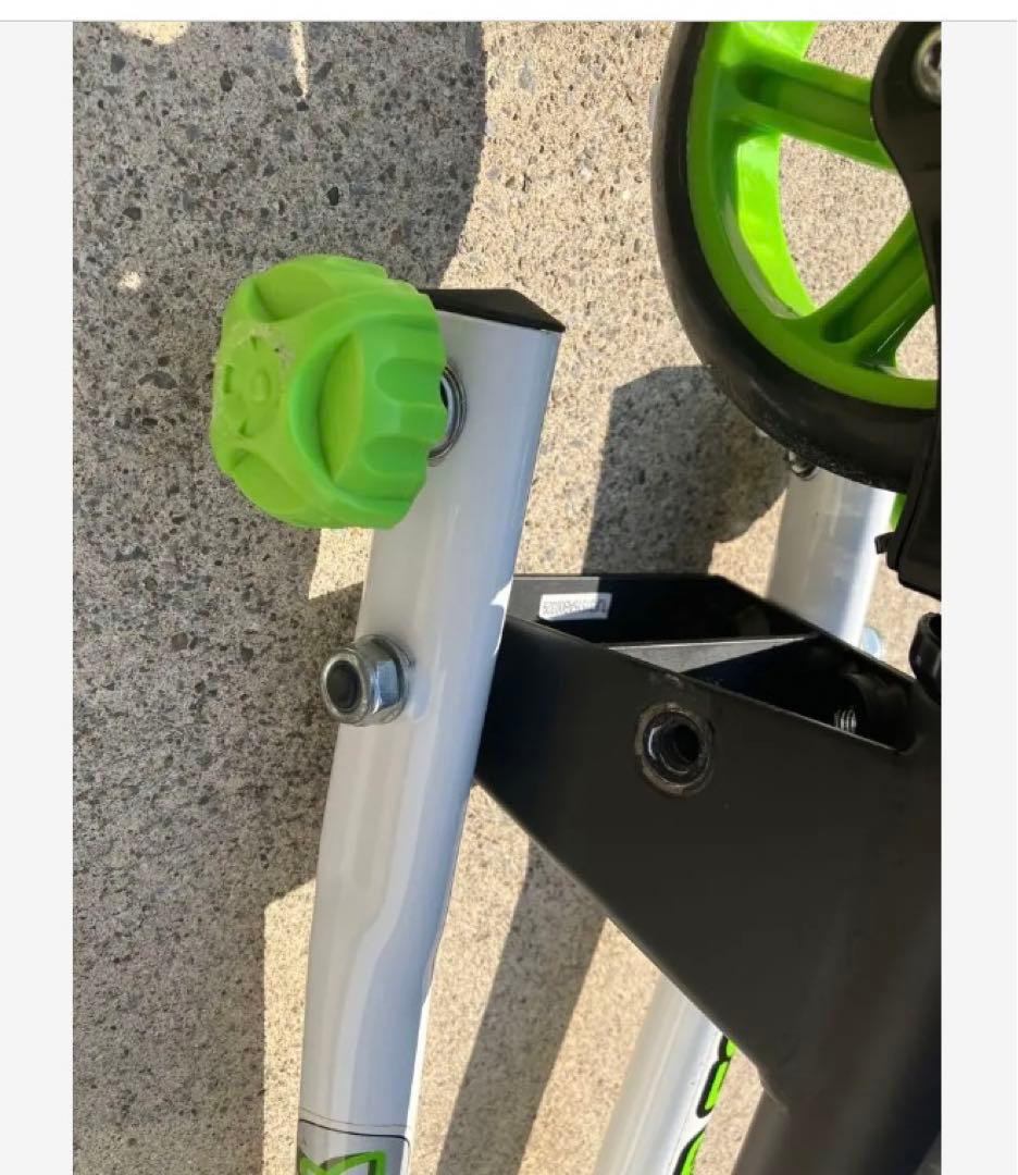 Yフリッカー　F3 トイザらス　スケーター　スケボー　自転車