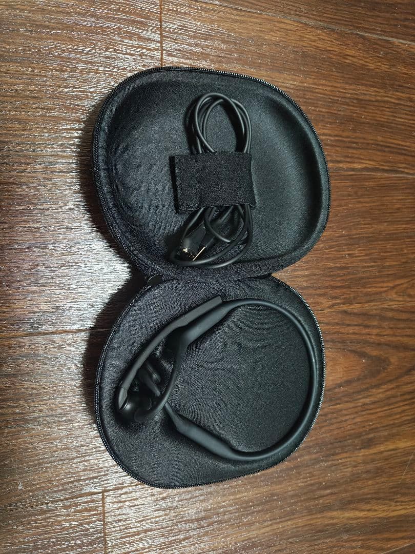 SHOKZ OPENCOMM2 骨伝導イヤホン