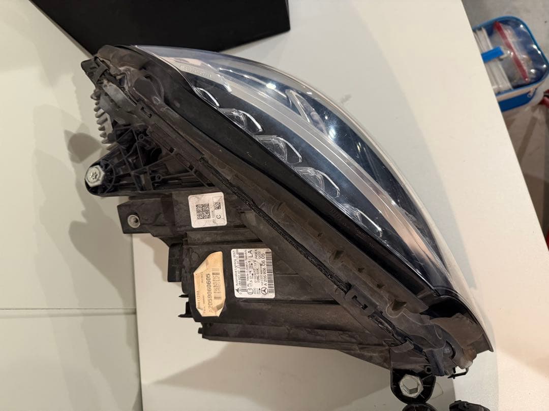 【即日発送】メルセデスベンツCクラスW205前期中古ヘッドライトセット