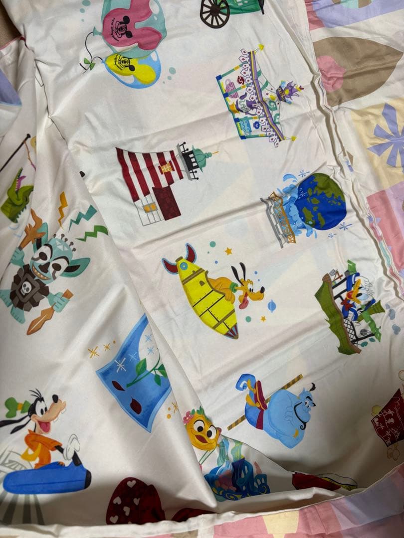 SALE 新品未使用　ディズニー　イッツアスモールワールド　掛け布団カバー　2枚