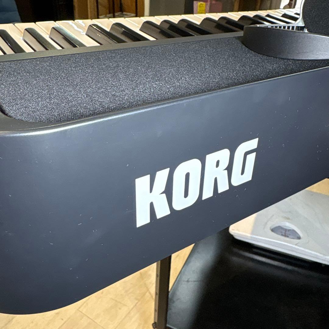 コ*コ様 美品　KORG B2N 電子ピアノ 88鍵 ペダル 譜面台 正常動作品
