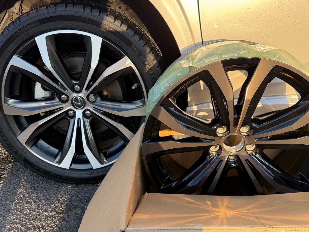 たーろ　RX 純正ホイール 新車外し バルブセンサー付き 20インチ１本