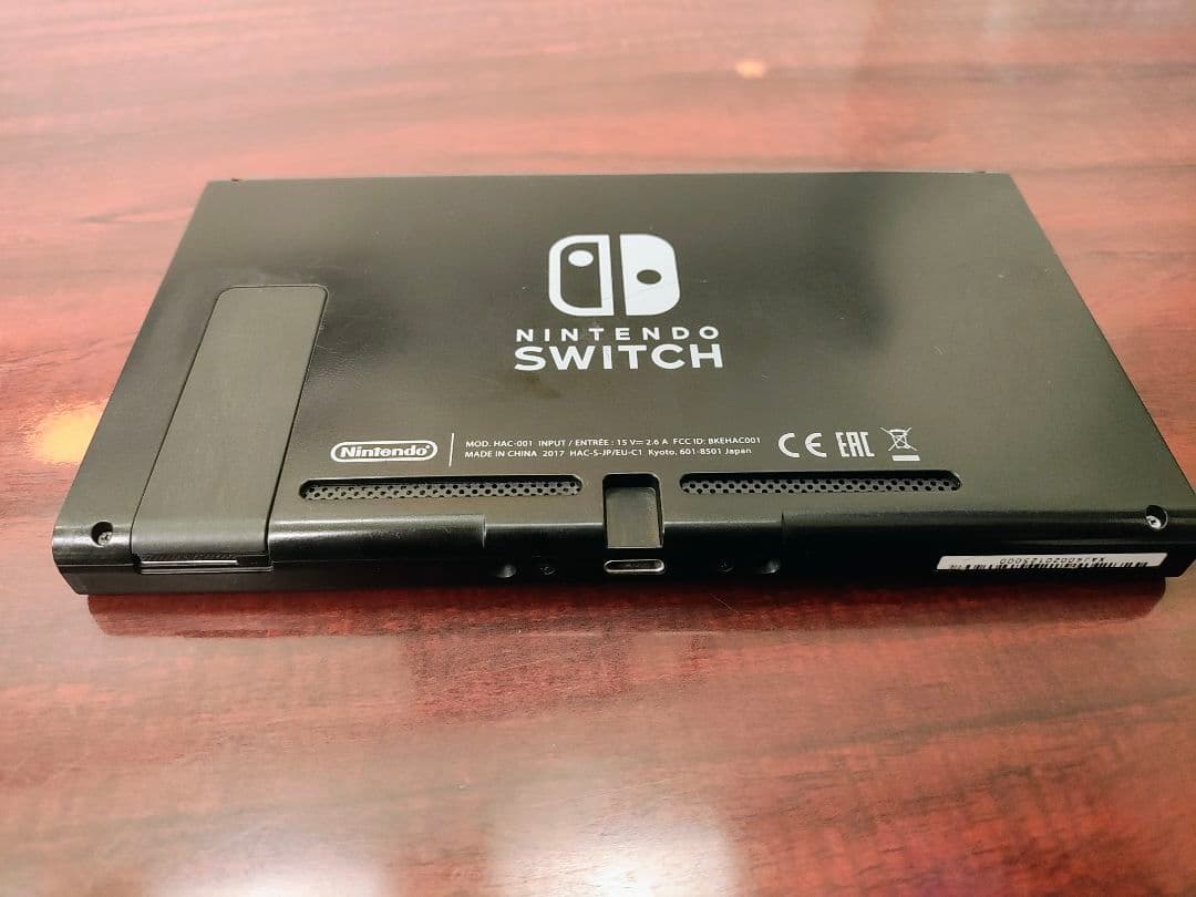 d*7様 Nintendo Switch 本体 多色Joy-Con付き