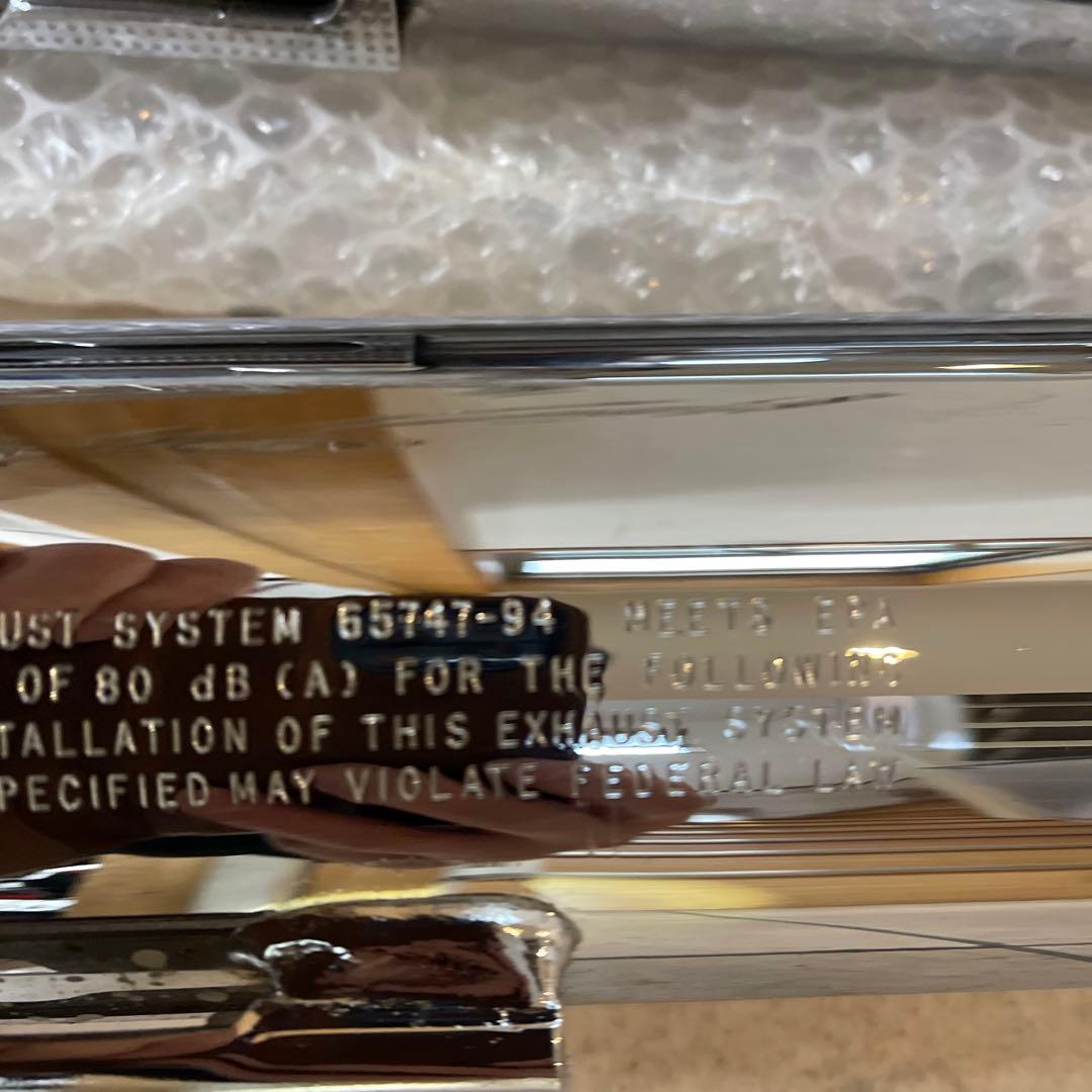 ハーレークロームマフラー北米純正 65747-94