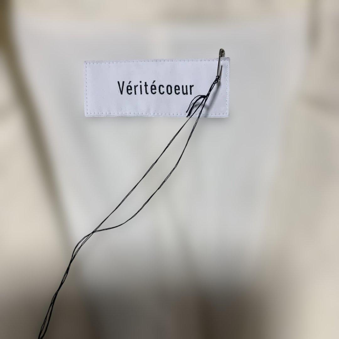 ヴェリテクール　未使用品　アイボリージャケット