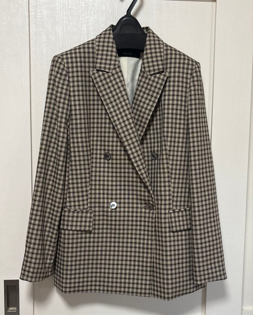【新品、タグ付き】allureville チェック柄 テーラードジャケット