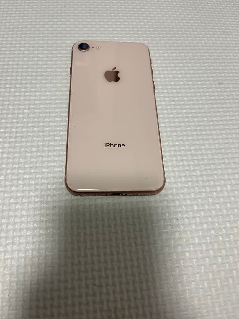 iPhone 8 64GB ゴールド 【SIMフリー】バッテリー73%