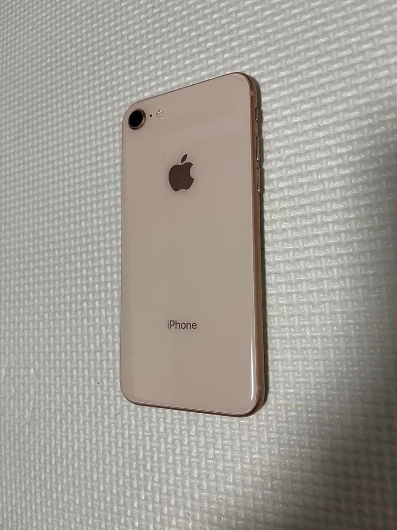 iPhone 8 64GB ゴールド 【SIMフリー】バッテリー73%