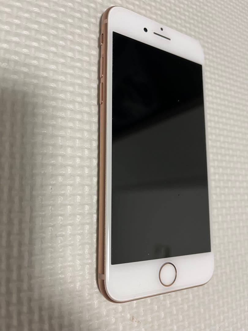 iPhone 8 64GB ゴールド 【SIMフリー】バッテリー73%