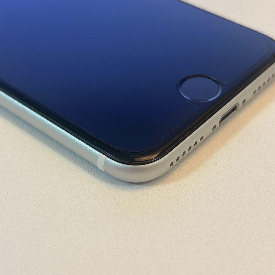 イヤホン付き　箱あり　iPhoneSE 第2世代 ホワイト 本体 SE2