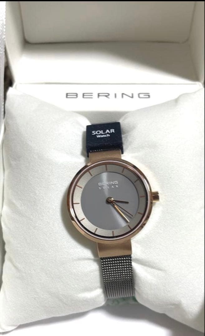 【新品未使用】BERING スカンジナビアン ソーラー 腕時計　かわいい