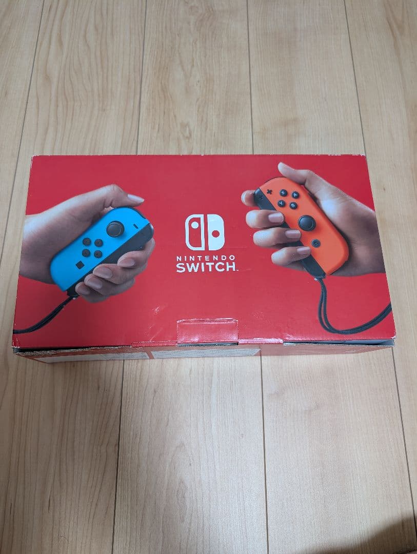 Nintendo Switch本体 +Joy-Con +ソフト2本