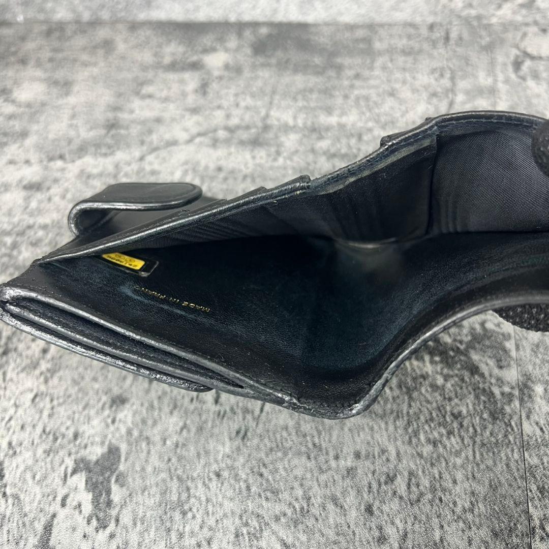 CHANEL ココマーク キャビアスキン 二つ折り財布