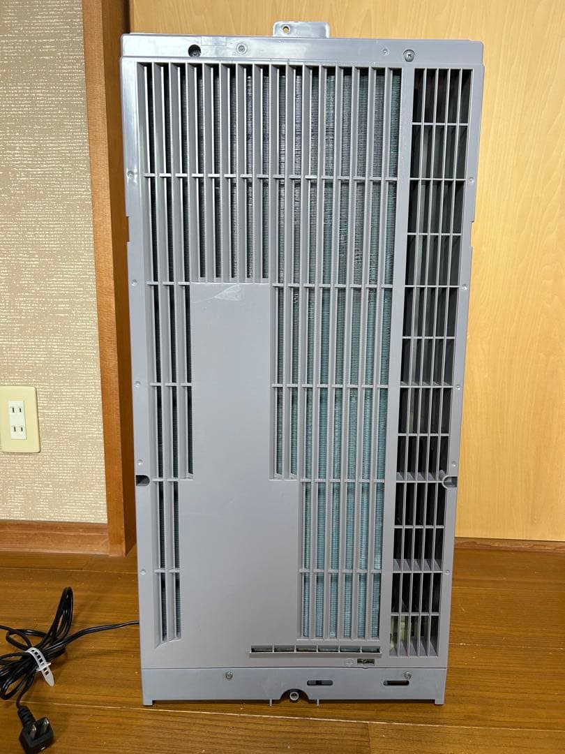 窓用エアコン Ag技術搭載 ホワイト