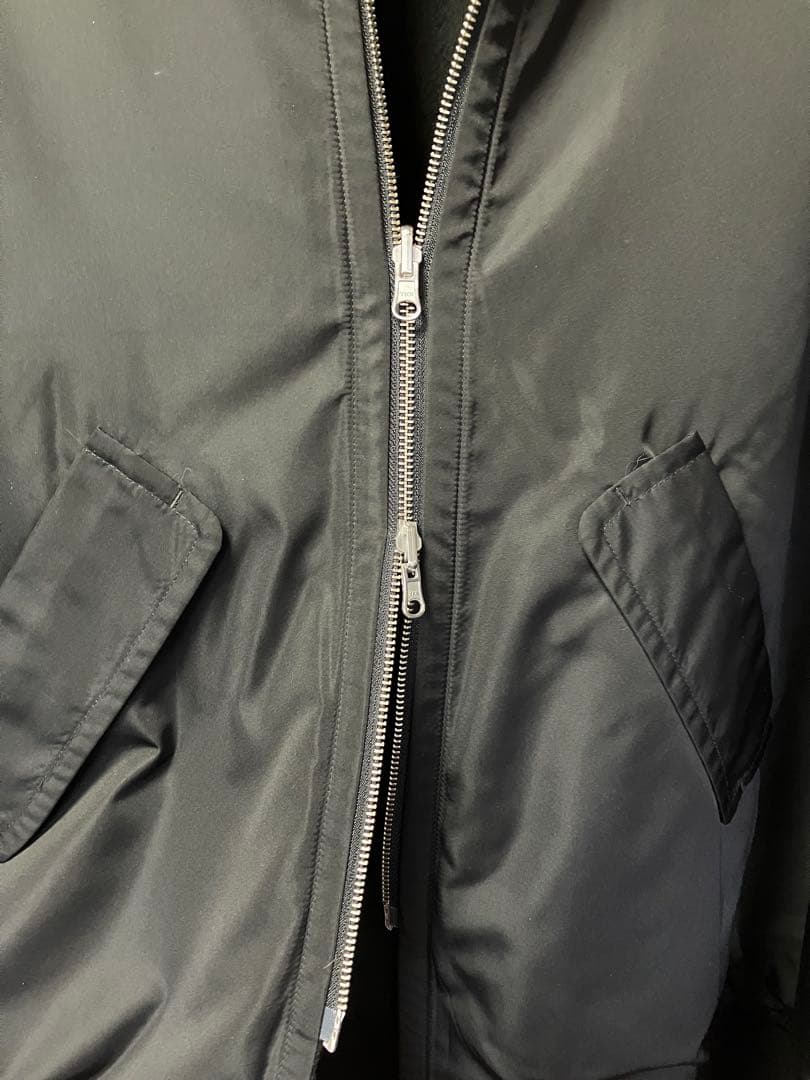 ヘレンチア　リバーシブルポンチョ　2way ケープコート　黒色