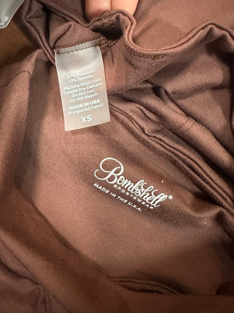 ボムシェル bombshell　sportswear