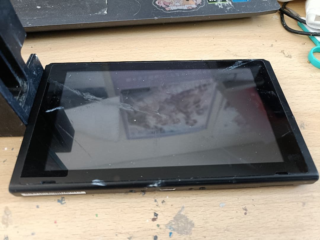 Nintendo switch本体+ドック(状態かなり悪め)