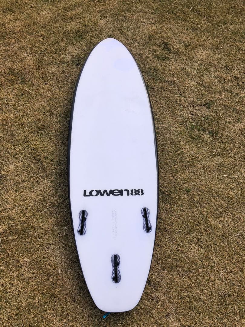 LOWEN ショートボード ハーフカーボン 5.5ハーフ