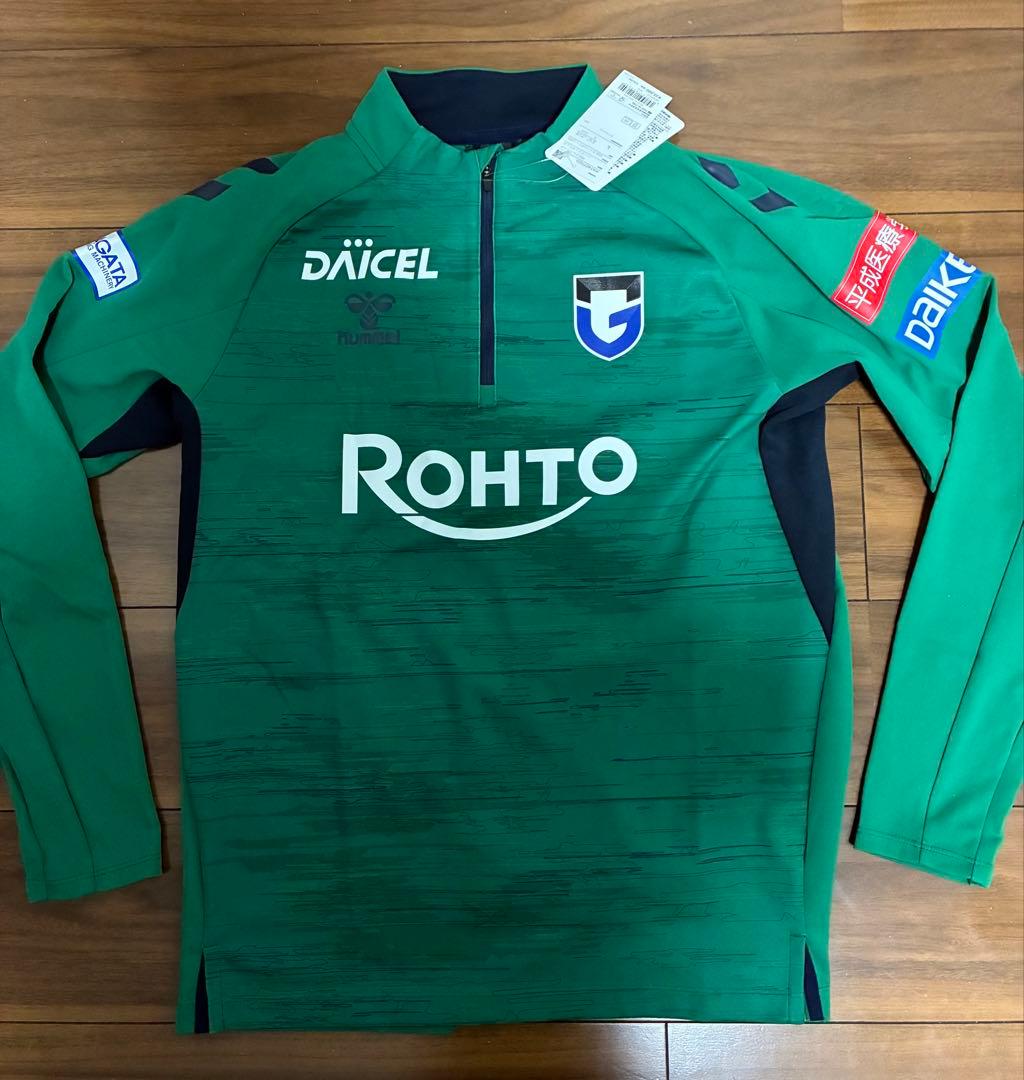 ガンバ大阪　PROトレーニングハーフジップトップ　サイズL 新品タグ付 値下げ