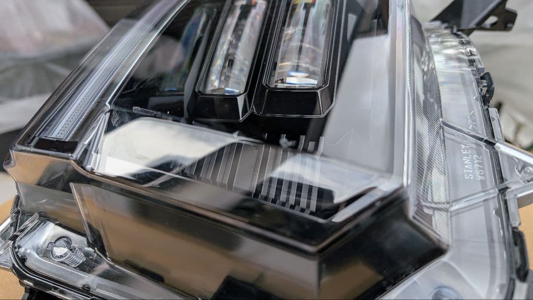 ホンダ　N-BOX JF5.6 左ヘッドライト