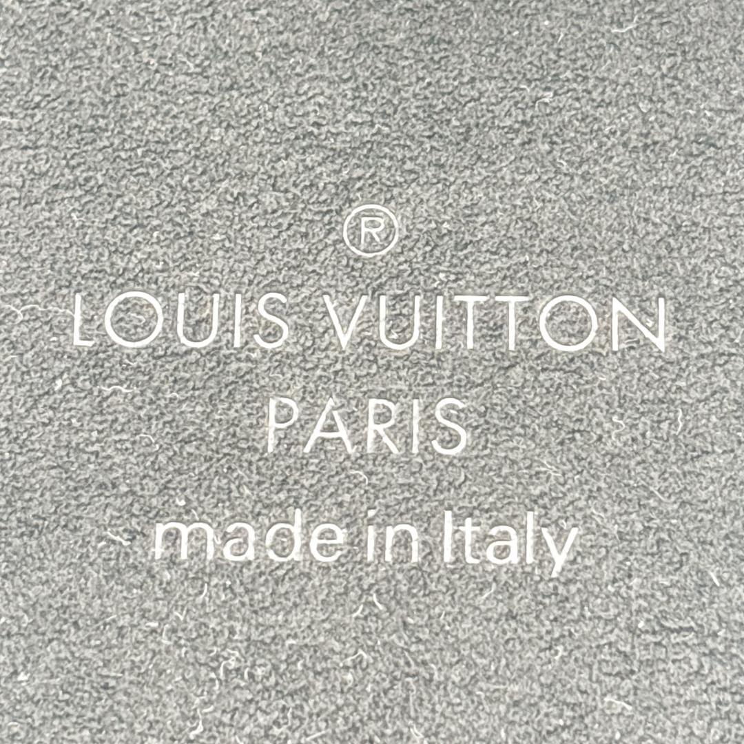 未使用品級　ルイヴィトン　モノグラム iPhone 14pro ケース バンパー