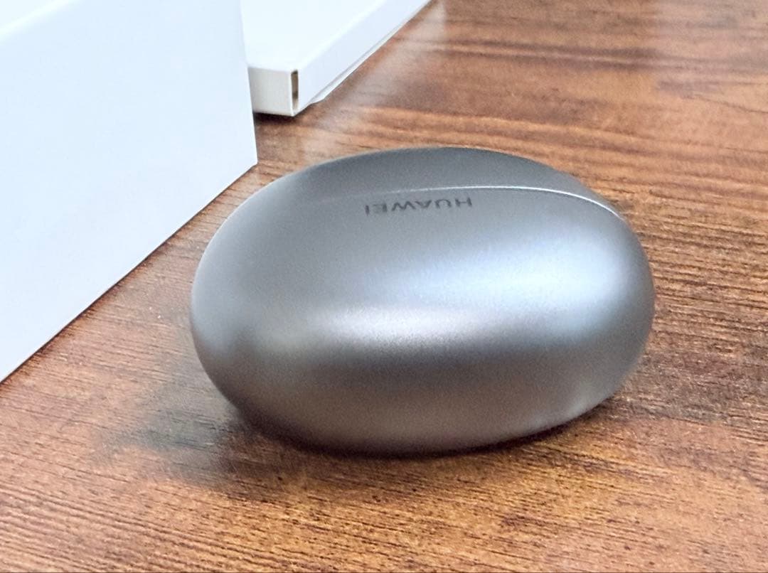 【美品】HUAWEI Free Clip