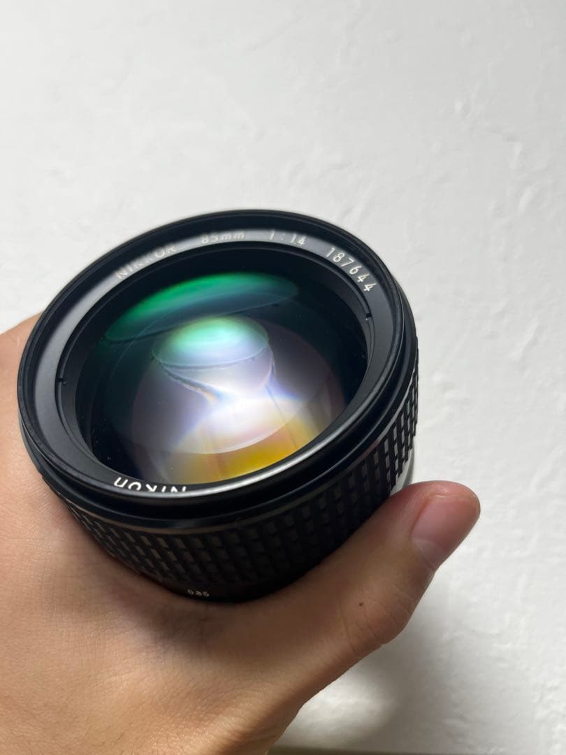 美品Nikkor 85mm f/1.4 レンズ