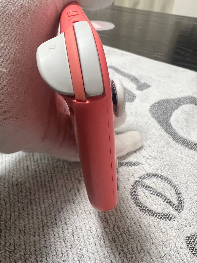 Nintendo switch Lite コーラルピンク