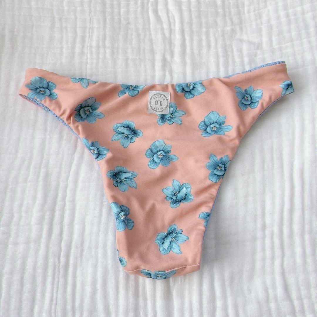 ALEXIA STAM 上下セット