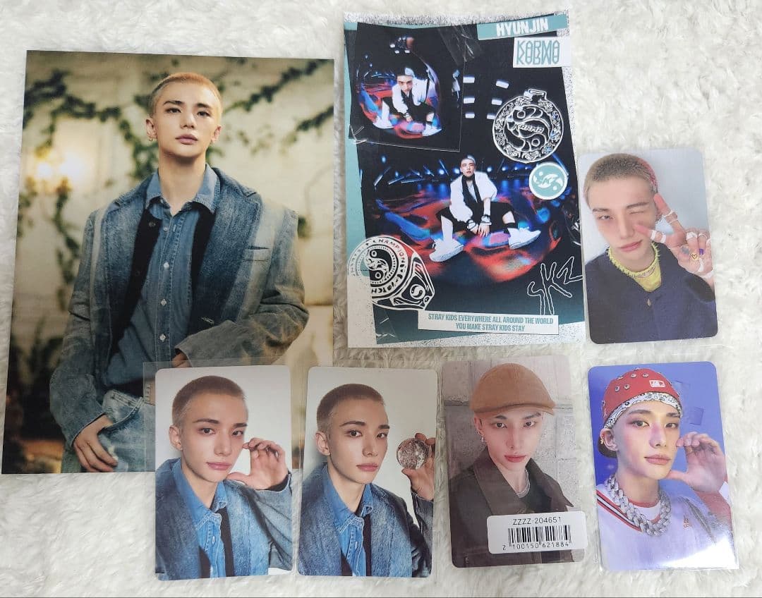 Straykids ヒョンジン12点 GIVENCHYサイン刻印入りミニパウダー