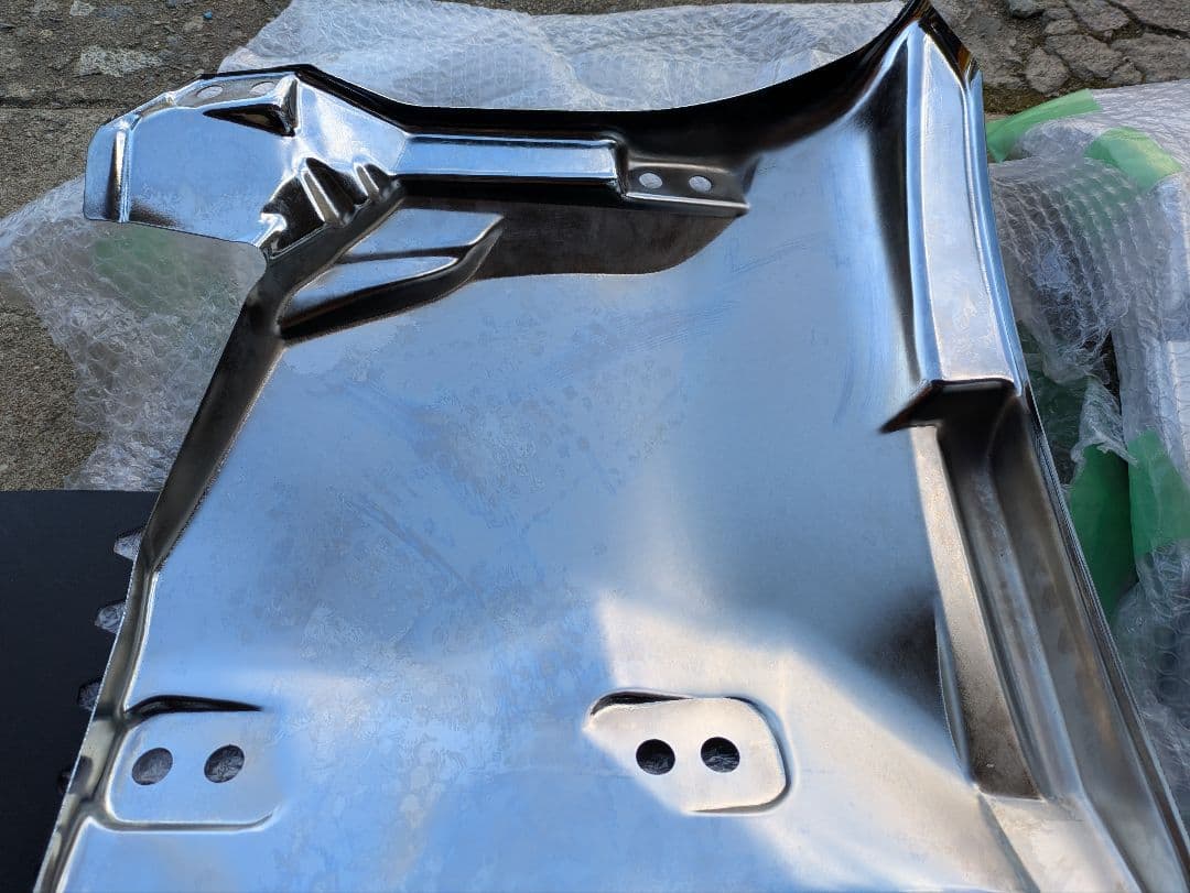 ０７エルフメッキマッドガード泥除け