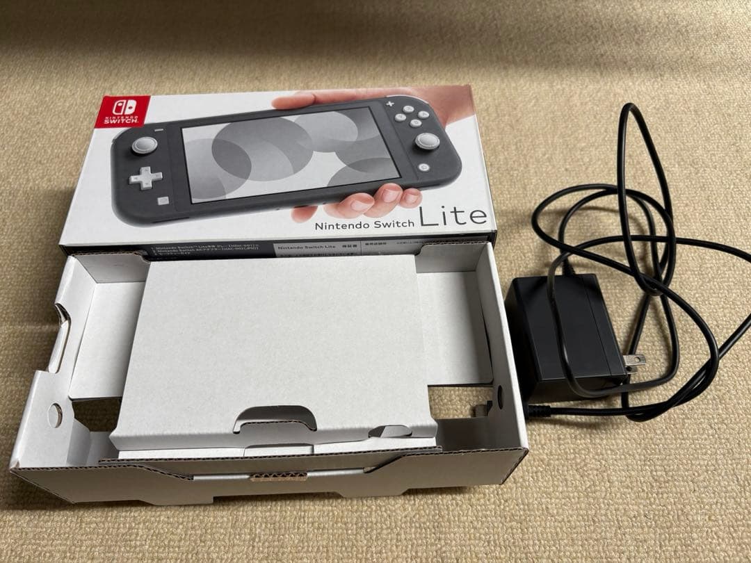 Nintendo Switch Lite本体 グレー ソフト付き