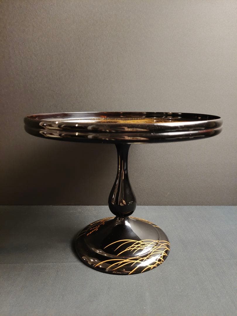 輪島塗　本金蒔絵　研ぎ出し　無傷完品　黒塗り　高杯　高月　菓子器　時代物　漆芸