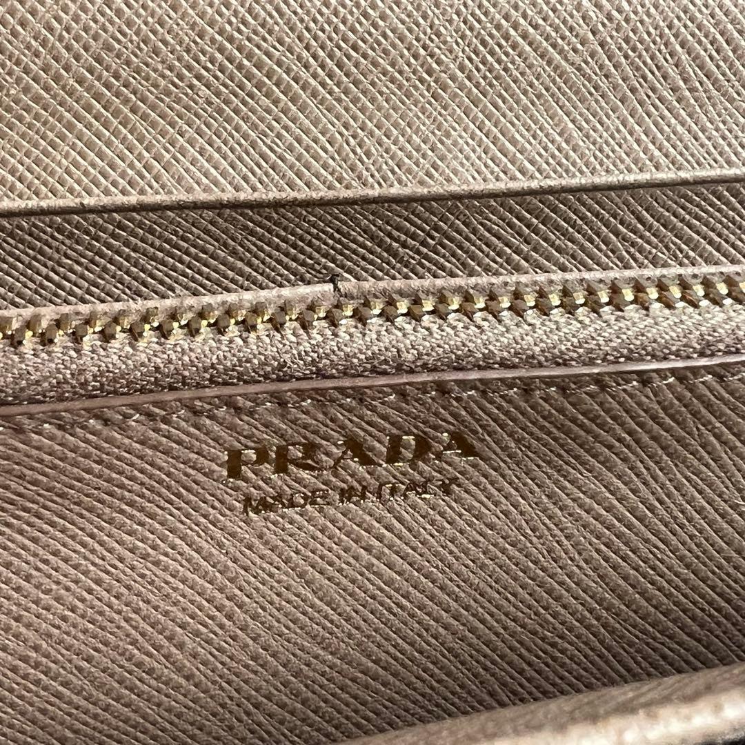 101 美品 PRADA プラダ 2つ折り 長財布