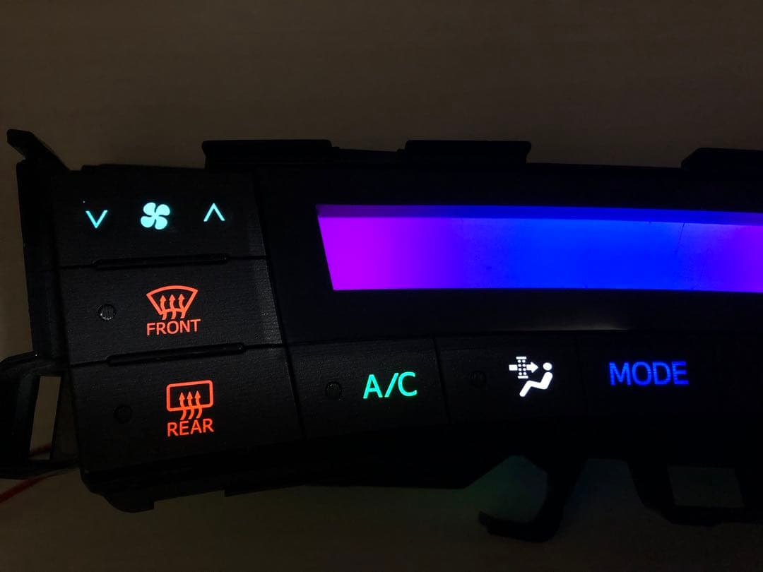 ZVW30 30プリウス　前期　エアコンパネル LED打ち替え済み　カラフル 2