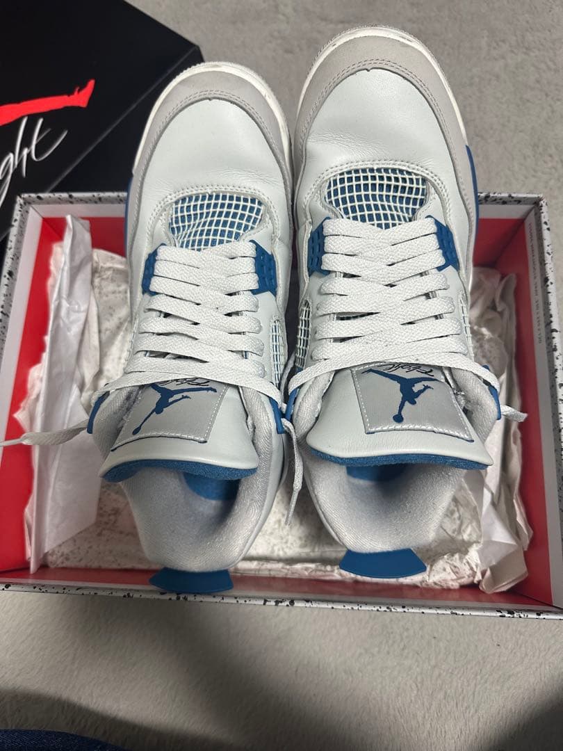 AIR JORDAN 4 RETRO オフホワイト/ブルー