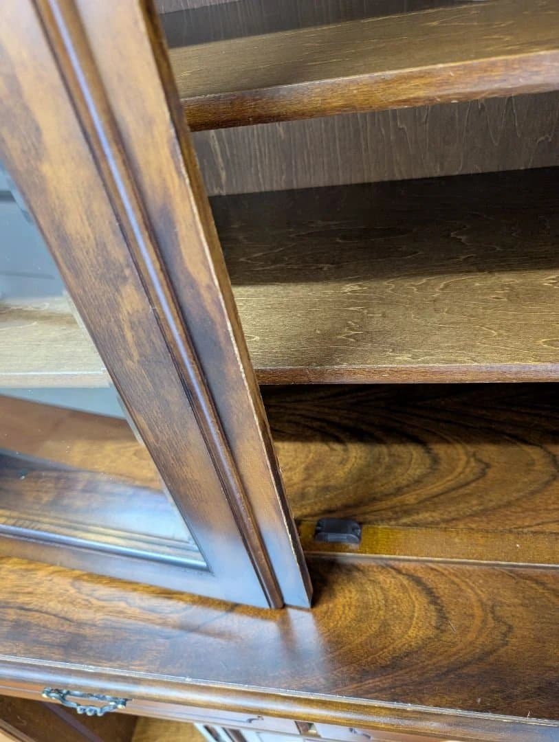 食器棚 カリモク　コロニアル　飾り棚 収納棚 本棚