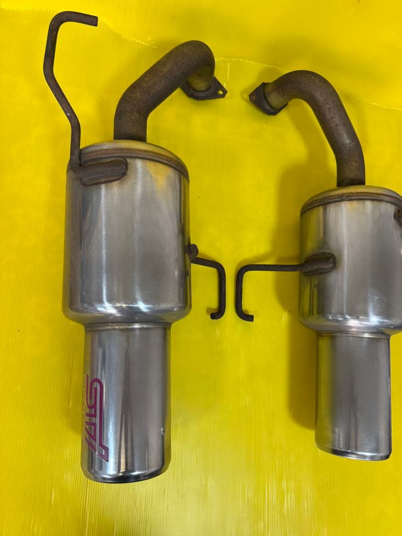 スバル レガシィ BP5 および BL5 (STI) マフラー